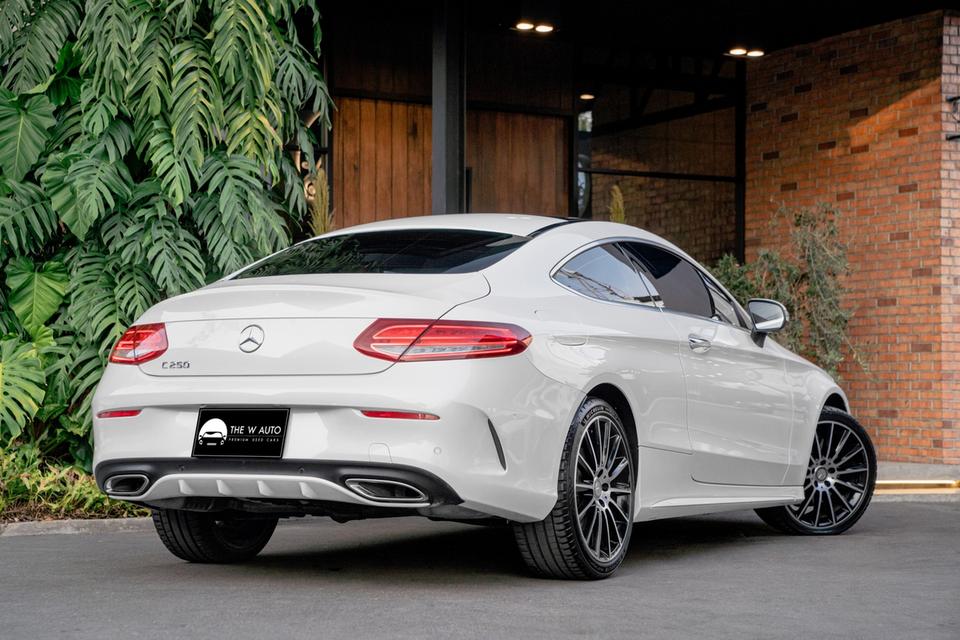 Mercedes-Benz C250 Coupe AMG Dynamic ปี 2016 📌𝐁𝐞𝐧𝐳 𝐂𝟮𝟱𝟬 𝐂𝐨𝐮𝐩𝐞 เข้าใหม่! รุ่นตามหา ราคาดี 1.4 MB.💵 2