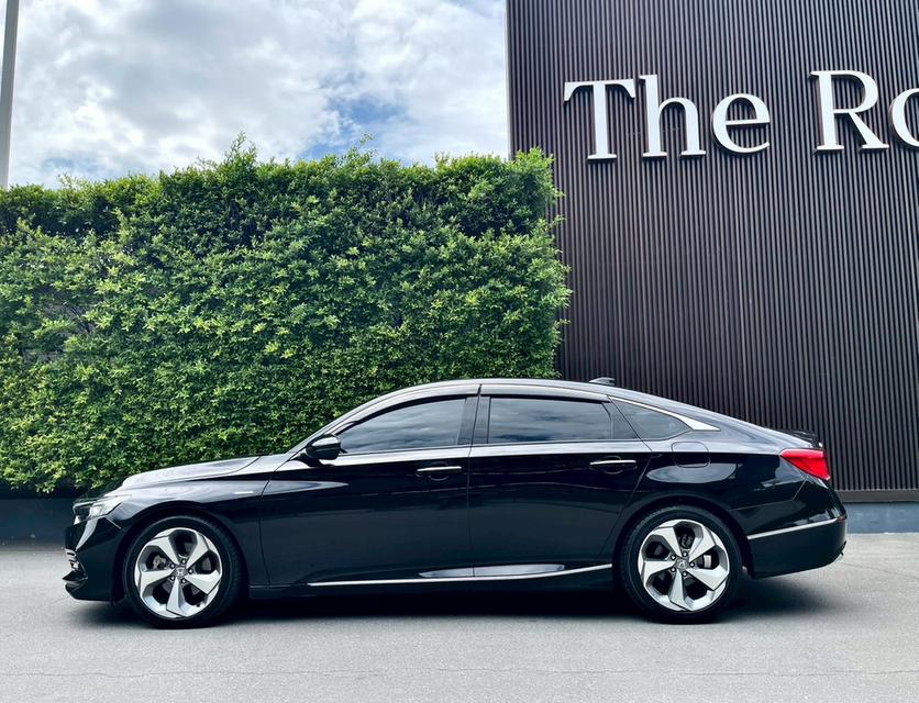 ขาย Honda Accord 2.0Hybrid Tech ปี21