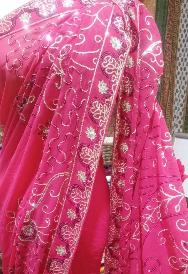 ส่าหรีอินเดีย ส่าหรีมือสอง ส่าหรี