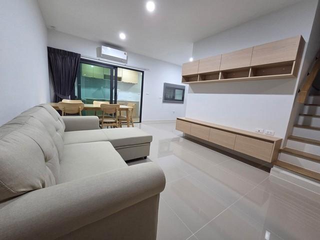 HR 10453 ให้เช่าทาวน์โฮม 3 ชั้น 3ห้องนอน โครงการบ้านกลางเมือง รามคำแหง 174 2