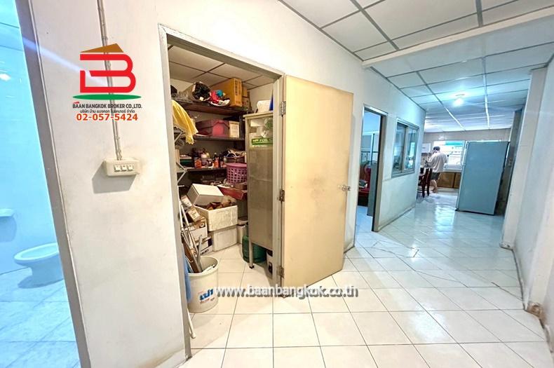 ทาวน์เฮาส์ หมู่บ้าน สุขสบายวิลล่า เนื้อที่ 25 ตรว. ถนนลาดพร้าว แขวงคลองเจ้าคุณสิงห์ เขตวังทองหลาง กรุงเทพมหานคร 7