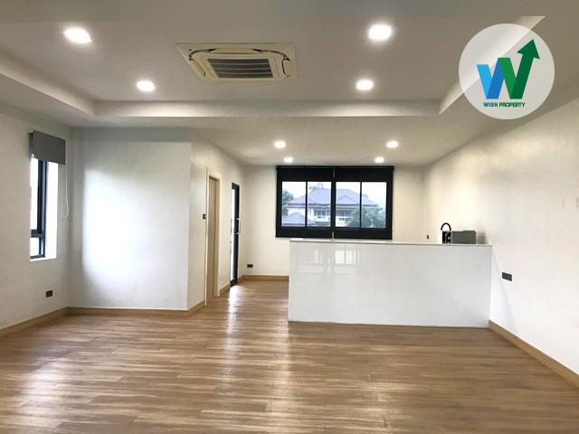 ให้เช่าโฮมออฟฟิศ 4 ชั้นหลังมุม ใหม่เอี่ยม ต่อเติมครบ 3 ห้องนอน 4 ห้องน้ำ 5 แอร์ 3 ที่จอดรถ ใกล้รถไฟฟ้าสถานีคู้บอน 4