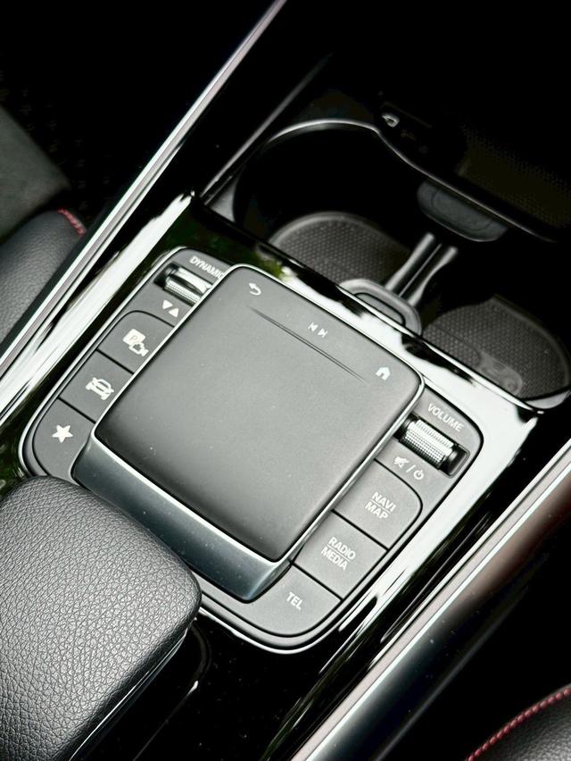 รหัสรถ CH8585 MERCEDES BENZ GLA200 AMG AT 21 จด 22 17