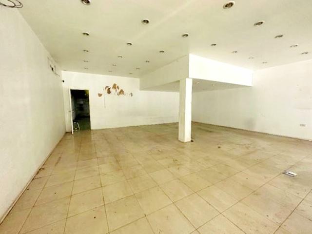 MRT บางกะปิ 250ม.แฮปปี้แลนด์ เซ็นเตอร์ 200 ม. ให้เช่าอาคารพาณิชย์ 4 ชั้น 2คูหา 32 ตร.วา. 510 ตร.ม. .4นอน 4 น้ำ MRT แยกลำ 6