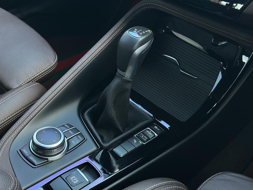 BMW X1 sDrive20d LCI(F48)M Sport ปี 2022 Diesel 2.0l Turbo190Hp 18