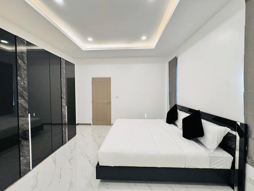 Selling Pool villa Jomtien beach 10.9 Million  14