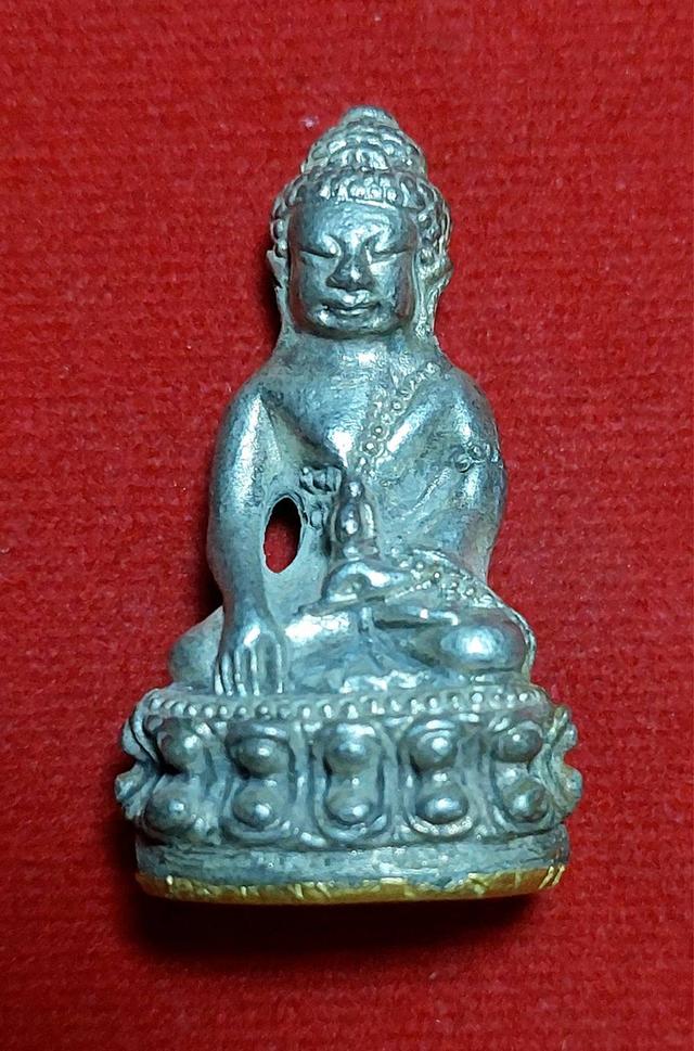พระกริ่งชินบัญชร หลวงปู่ทิม วัดละหารไร่