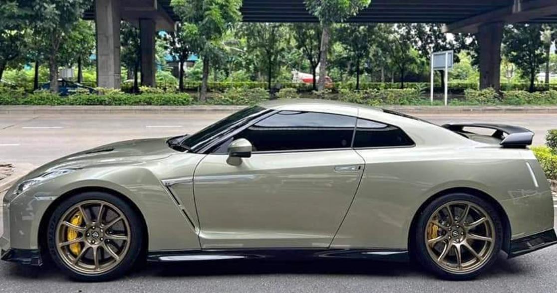 ขาย Nissan GT-R สวยมาก