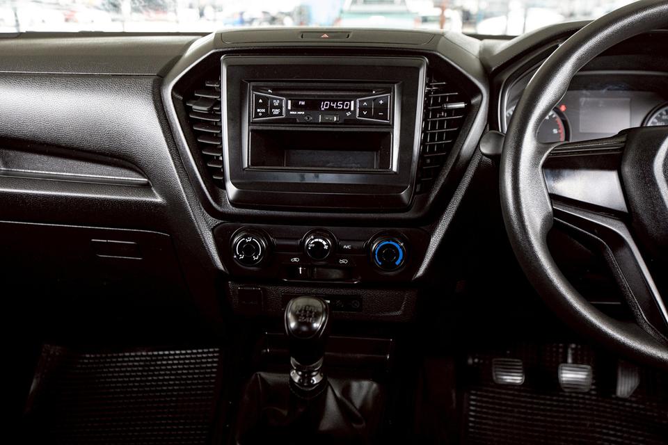Isuzu D-Max Space Cab 1.9Ddi ดีเซล ปี 2021 สีขาว  16