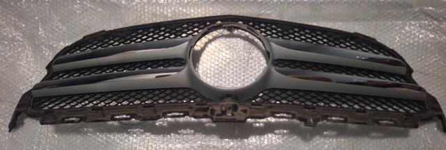 กระจังหน้ารถเบ็นซ์ c350e ของแท้ รูปที่ 3