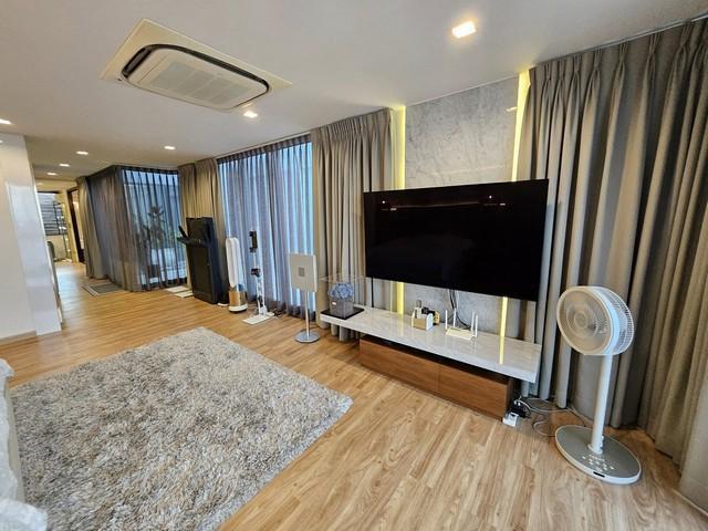 ขายทาวน์โฮม 3.5 ชั้น โครงการแกลม ลาดพร้าว 71 ซอยสตรีวิทยา 2 ใกล้ mrt ลาดพร้าว 4
