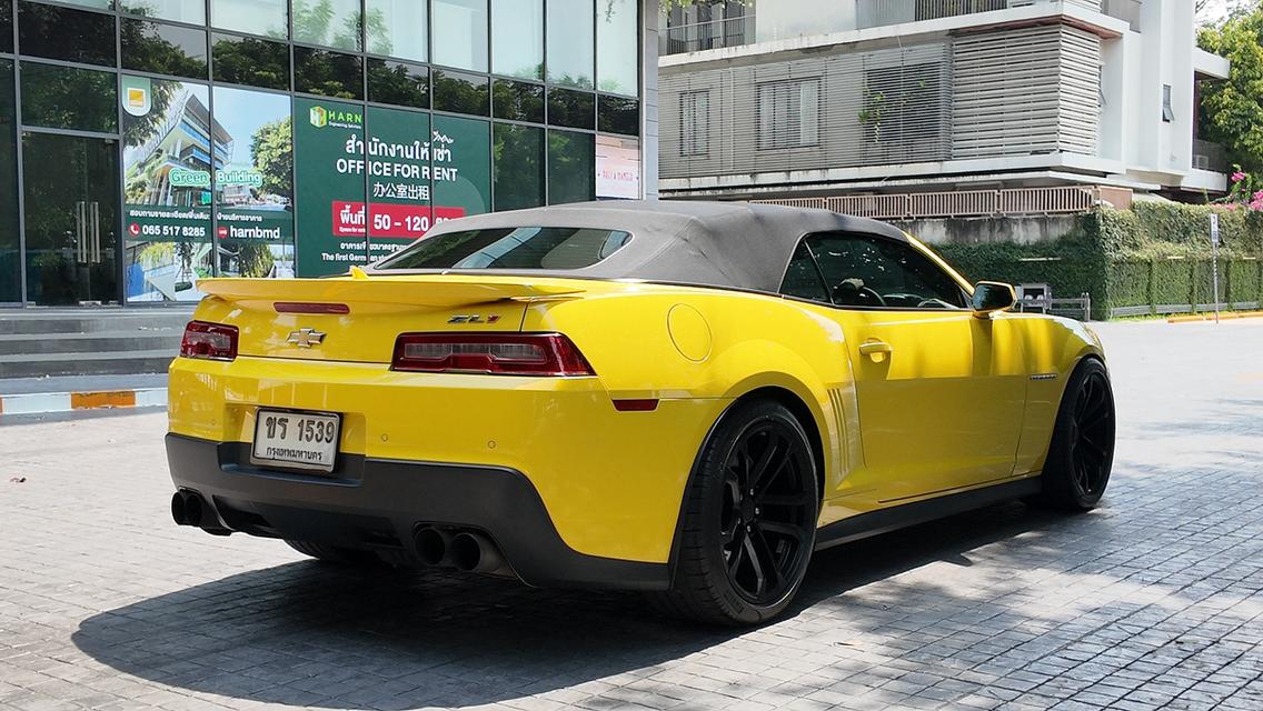 Chevrolet Camaro 6.2 Convertible ZL1 2019 สีเหลือง ราคาดี พวงมาลัยขวา หายากช้าอด รูปที่ 6