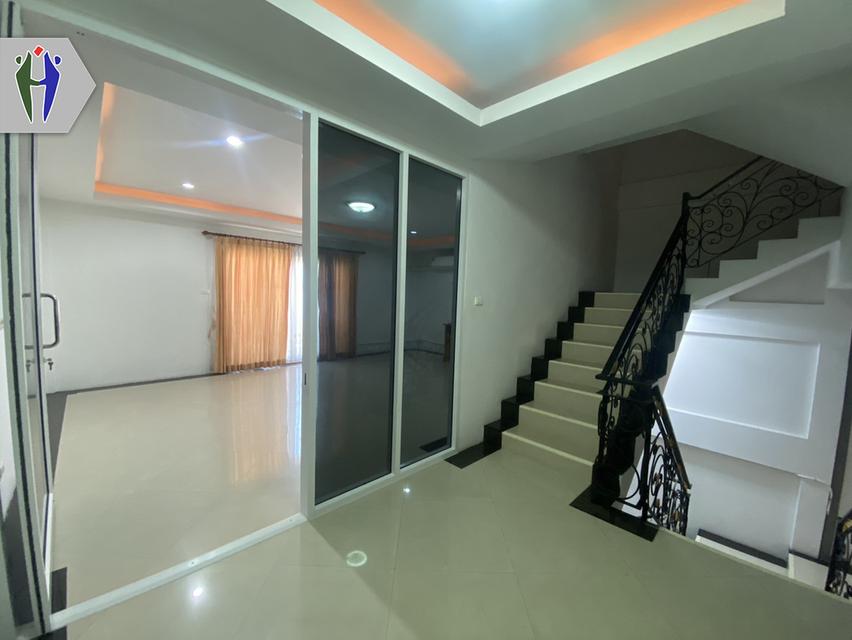 อาคารพาณิชย์ให้ พัทยาใต้ สายสาม ทำธุรกิจได้ พร้อมเข้าอยู่ 7