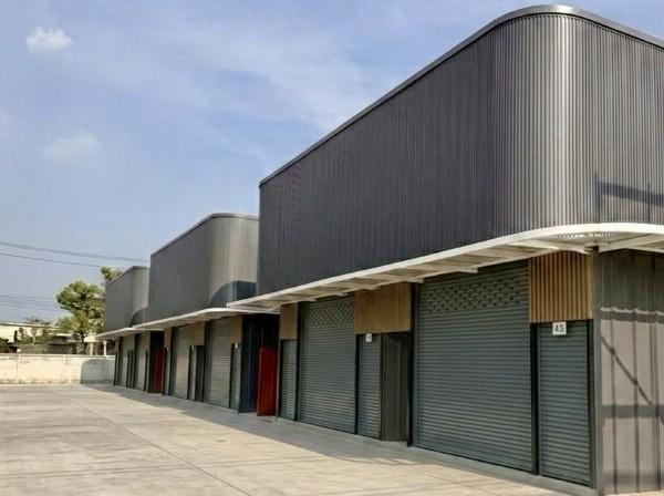 ให้เช่าโกดังโมเดิร์นสร้างใหม่ ติดถนนพัฒนาการ ทำเลดี เดินทางสะดวก 9