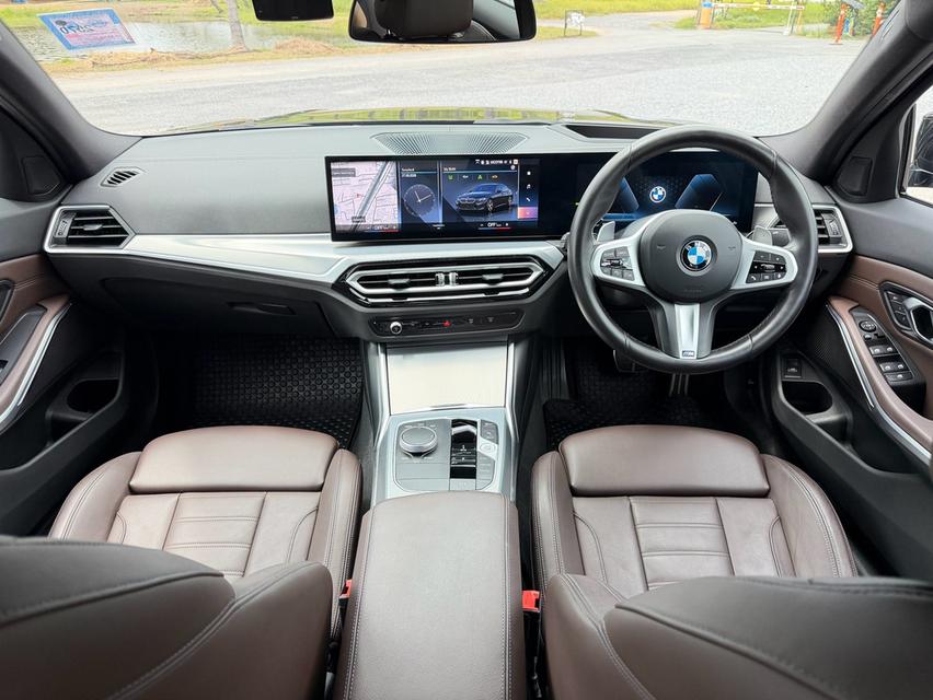BMW 320d M Sport LCIปี 2023 ไมล์ 72,xxx kmราคา 1,590,000 บาทBSI: 28/12/2028 (5yrs/100,000km)Warranty: 281/12/2028 (5yrs/200,000km) รูปที่ 13
