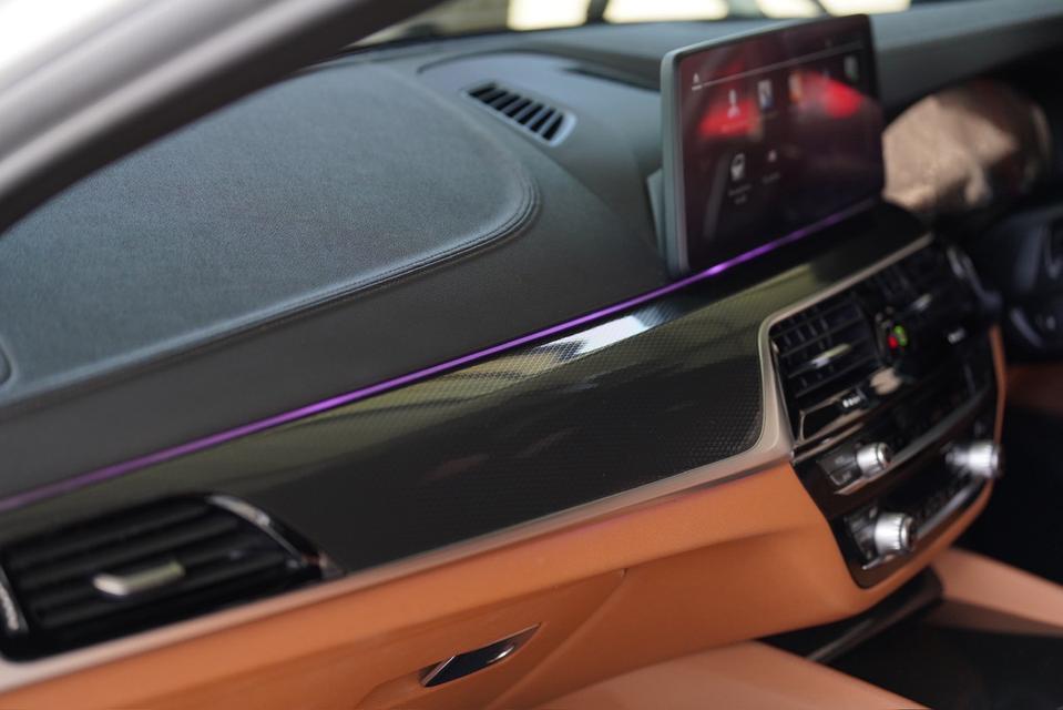 BMW 520d M-Sport 2022 สีขาว รูปที่ 8