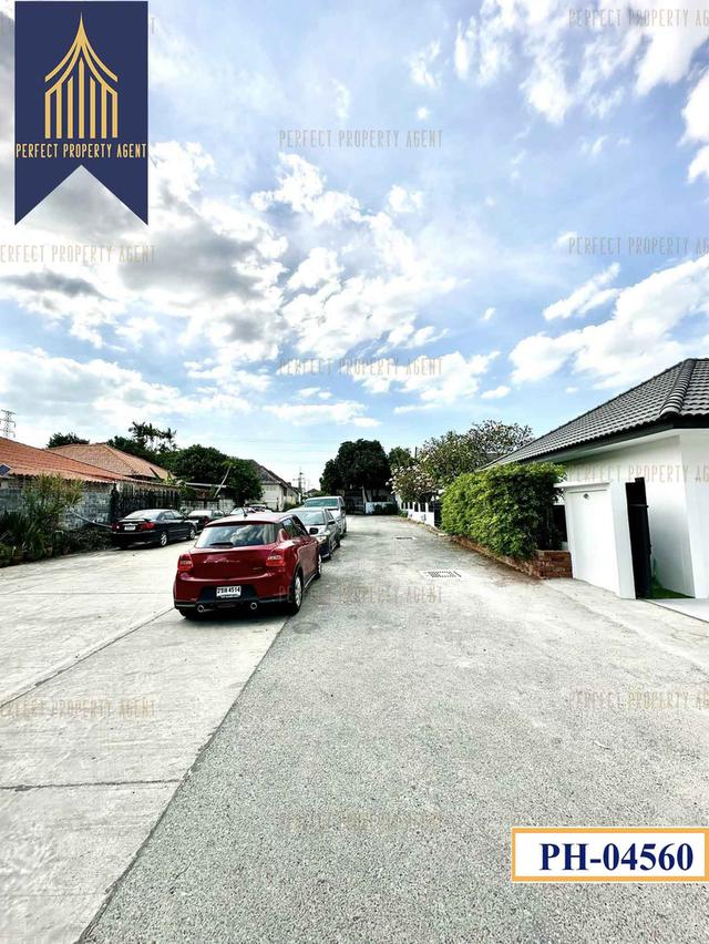 ขายบ้านเดี่ยวหลังมุม ฉัตรแก้ว ซอยเนินพลับหวาน แถมแอร์ เฟอร์นิเจอร์พร้อมเข้าอยู่ 17