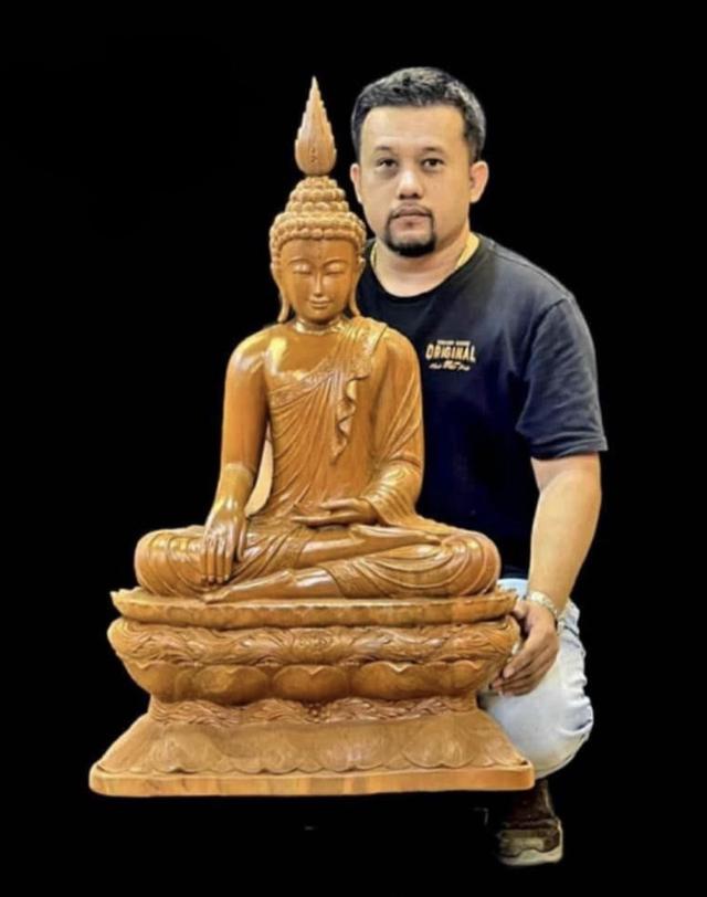 พระพุทธรูปไม้แกะสลัก พระไม้สัก หน้าตัก19นิ้ว ลงแลคเกอร์ 1