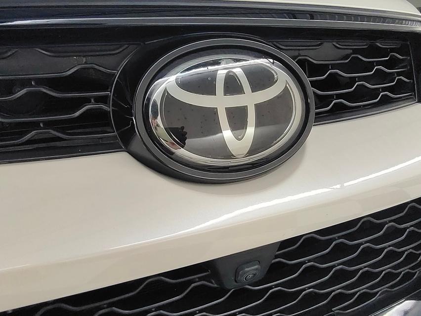 รถยนต์มือสองพร้อมใช้งาน 11