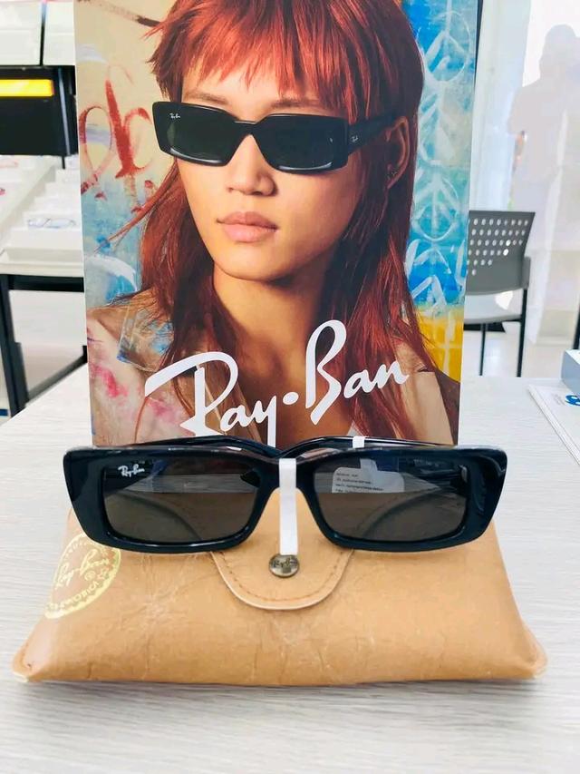 แว่นกันแดดยี่ห้อ Ray-Ban 1