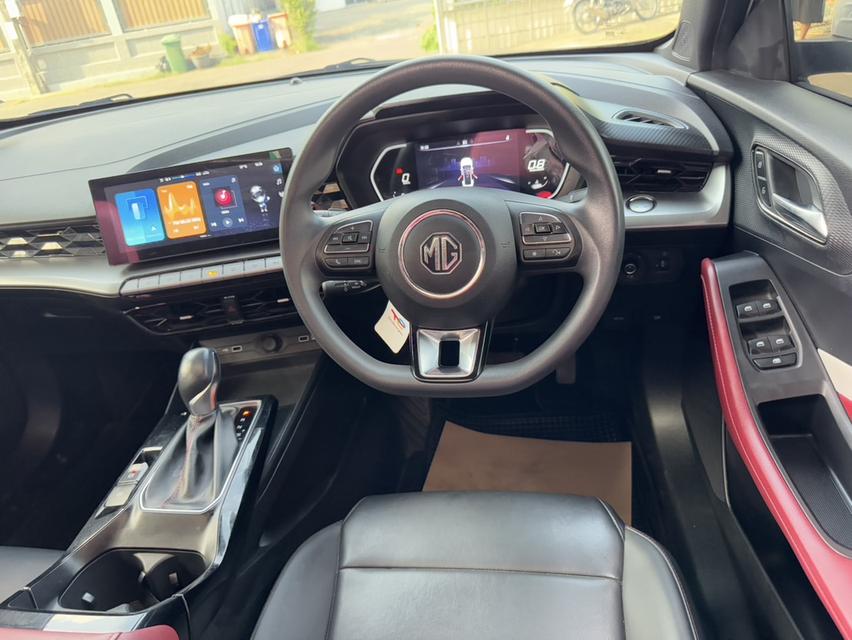 #MG 5 เครื่อง1.5 cc. รุ่นD+ เกียร์ AUTO ปี 2025 #รถไมล์แท้100%คะวิ่งน้อยมากๆๆคะ วิ่งมาแค่16,xxxกิโลคะ