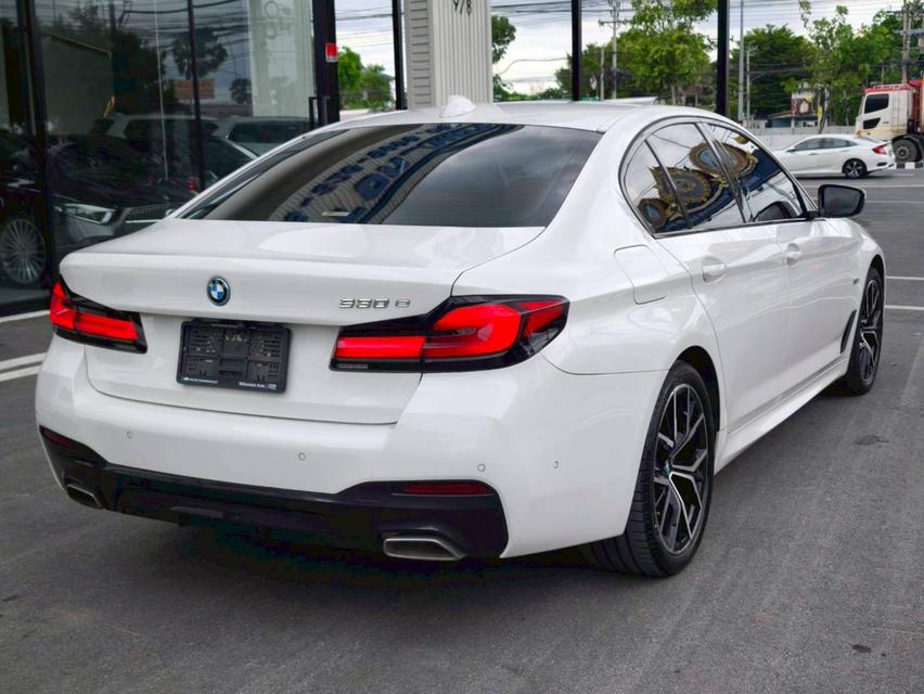 รหัสรถ KPV53 2022 BMW 530e 2.0 LCI Msport 19