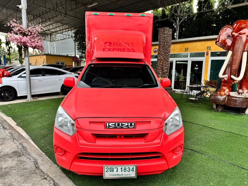 ISUZU D-MAX SPARK 1.9 MT 2019 1