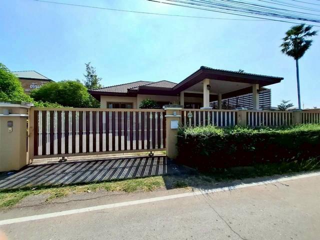 ขายที่ดินพร้อมสิ่งปลูกสร้าง อพาร์ทเม้นท์ + บ้านเดี่ยว เนื้อที่รวม 1 ไร่ 39 ตารางวา ในอำเภอบ้านลาด จังหวัดเพชรบุรี 1