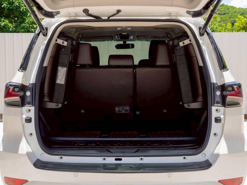 Toyota fortuner 2.4V 2WD ปี 2019 รถบ้านเจ้าของเดียว 17