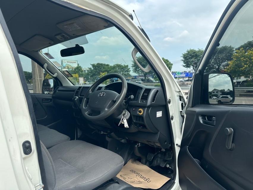 2018 TOYOTA HIACE ตู้ทึบ 3.0 D4D Eco รถตู้ทึบ 3