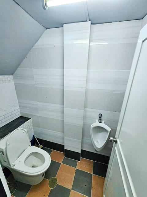 Lotus 7-Eleven แฟชั่น 3 กม. ตลาดหทัยมิตร 1.2 กม. รามอินทรา107-111 ให้เช่าตึกพาณิชย์ 3.5 ชั้น พระยาสุเรนทร์ 23 ตรว. 318 ต 3