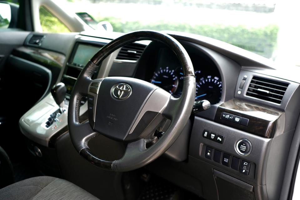 Toyota vellfire 10