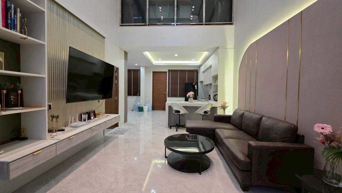 [ให้เช่า] ทาวน์โฮม 3.5 ชั้น หลังใหญ่ สวย โครงการไดมอนด์ วิลล์ ลาดพร้าว-วังหิน เฟอร์นิเจอร์ครบ พร้อมเข้าอยู่! ทำเลทอง เหมาะทั้งอยู่อาศัย อ 6