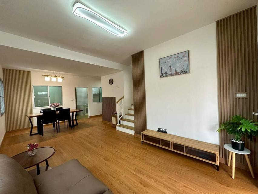 หมู่บ้านพฤกษา 92 ถนนลำลูกกา ต.ลาดสวาย อ.ลำลูกกา จ.ปทุมธานี 8