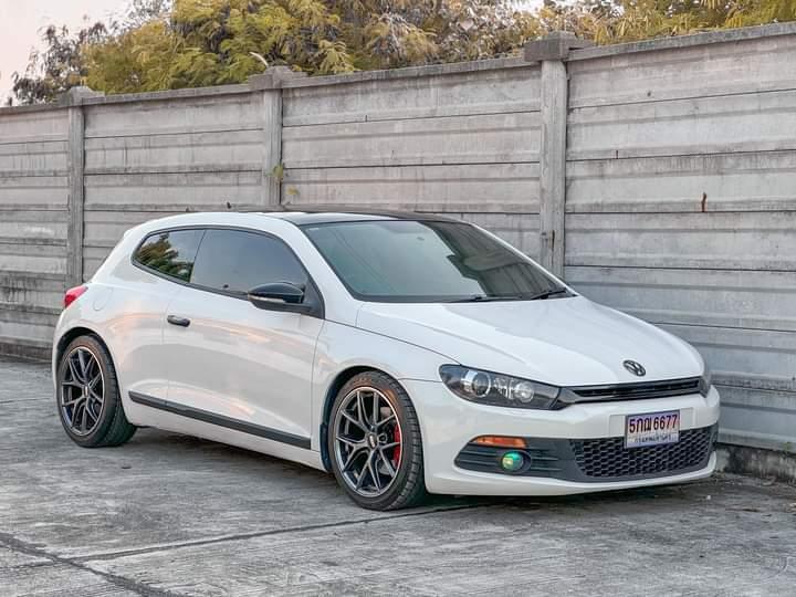 Volkswagen Scirocco มือสองสีขาว