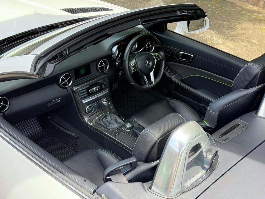 2015 BENZ SLK CARBON LOOK รถมือเดียวออกป้ายแดง รถวิ่งน้อย ประวัติ SERVICE ครบ รถไม่เคยมีอุบัติเหตุครับ 12