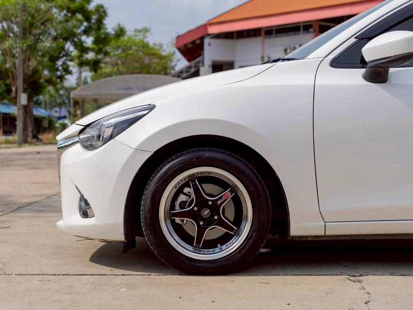 Mazda 2 1.3 High Connect 2018 8