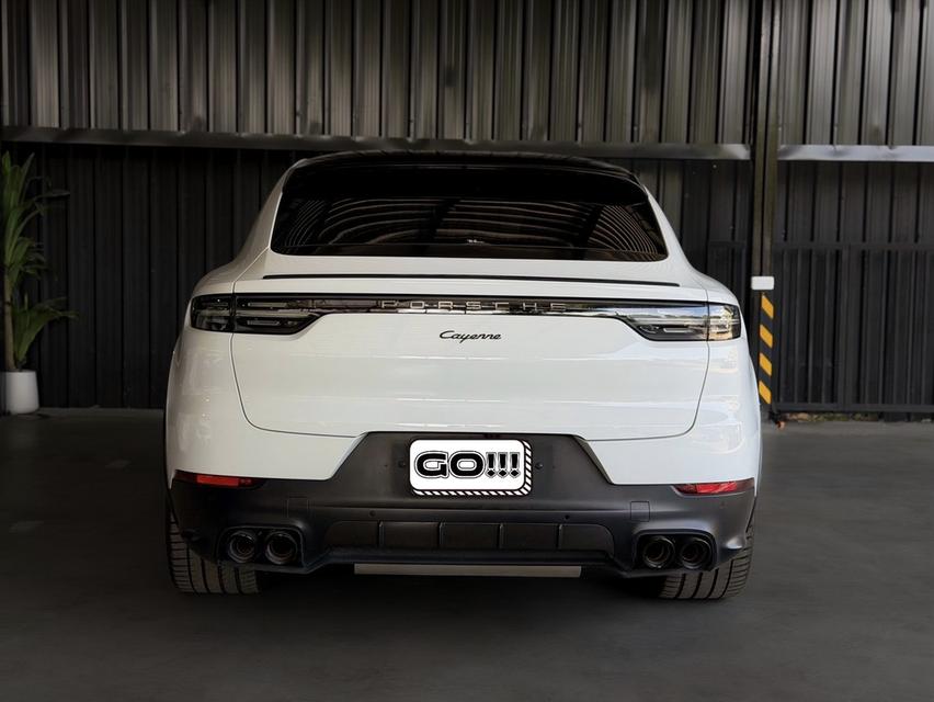 Porsche CAYENNE 3.0 HYBRID COUPE 8