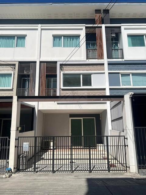 ให้เช่าทาวน์โฮม 3 ชั้น 3 ห้องนอน โครงการ พาทิโอ PATIO บางนา-วงแหวน (ซ.เจโม) ใกล้สนามบิน 15 นาที 1
