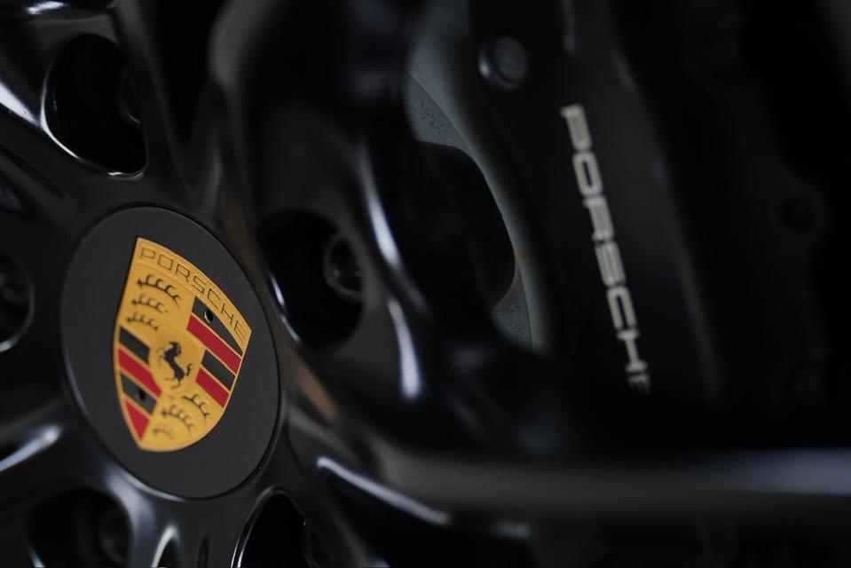 Porsche 718 Cayman T (Light Weight) 2022 สภาพของรถเหมือนป้ายแดงกลิ่นความเป็นรถใหม่ยังอยู่ ออกศูนย์ AAS รูปที่ 5