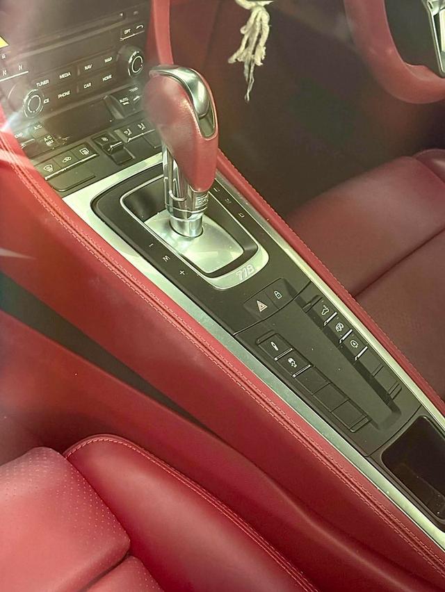 Porsche 718 Cayman 2.0 PDK āļĢāļđāļāļĒāđāļāļĒāļāļĩāđ 4