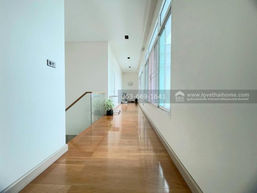 ขายด่วนบ้านเดี่ยวหรู ซอยรัชดา-รามอินทรา 3 พื้นที่ 100 ตรว. จัดเต็มทุกฟังก์ชัน ใกล้เมืองแต่สงบ ทำเลทองที่ไม่ควรพลาด 5 นาทีถึงโทลล์เวย์ 7