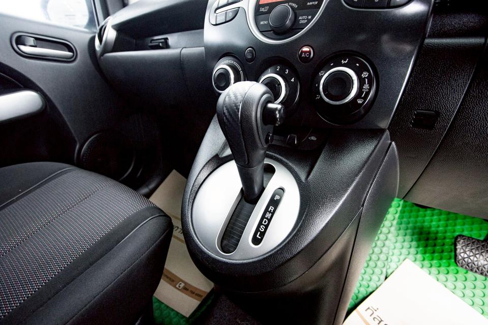  MAZDA 2 1.5 MAX SPORT 2010  9