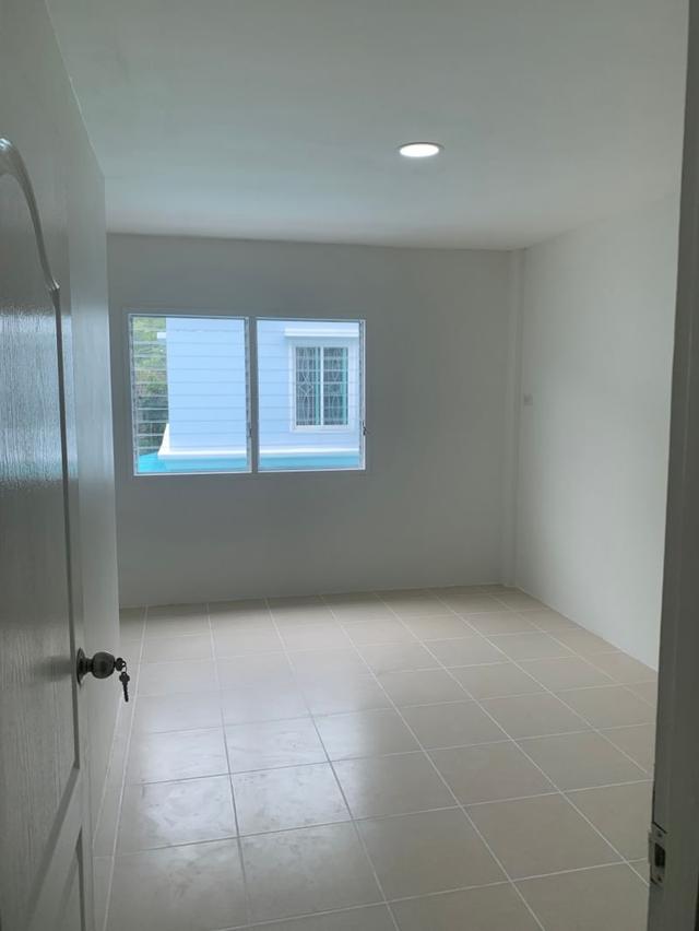 🏘️✨ ขายทาวน์เฮาส์ 2 ชั้น ราคาโปรโมชั่นพิเศษสุดๆ ✨🏘️ 🔑 รีโนเวทใหม่ พร้อมเข้าอยู่ 17