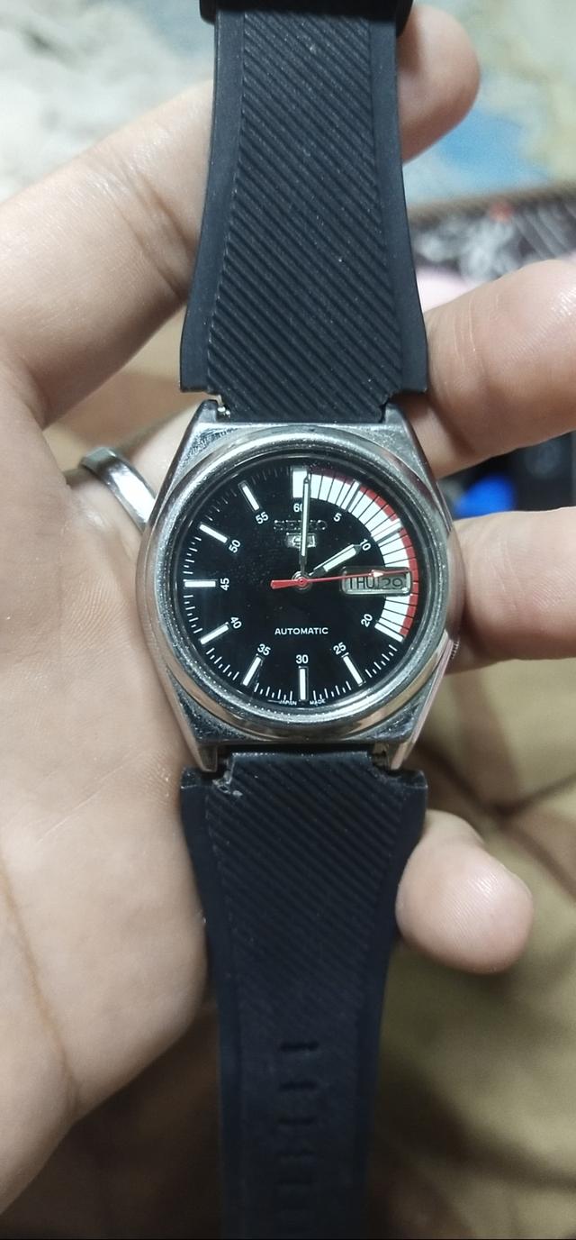 seiko5 sports automatic หน้าสปอร์ตหน้าดำทรงเหลี่ยม-สายยาง รูปที่ 5