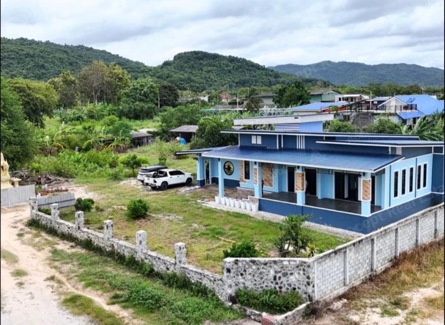 บ้านเดี่ยว ห้วยโป่ง อำเภอเมือง ระยอง สไตล์โมเดิร์น วิวภูเขา บนเนื้อที่ 2 ไร่  3