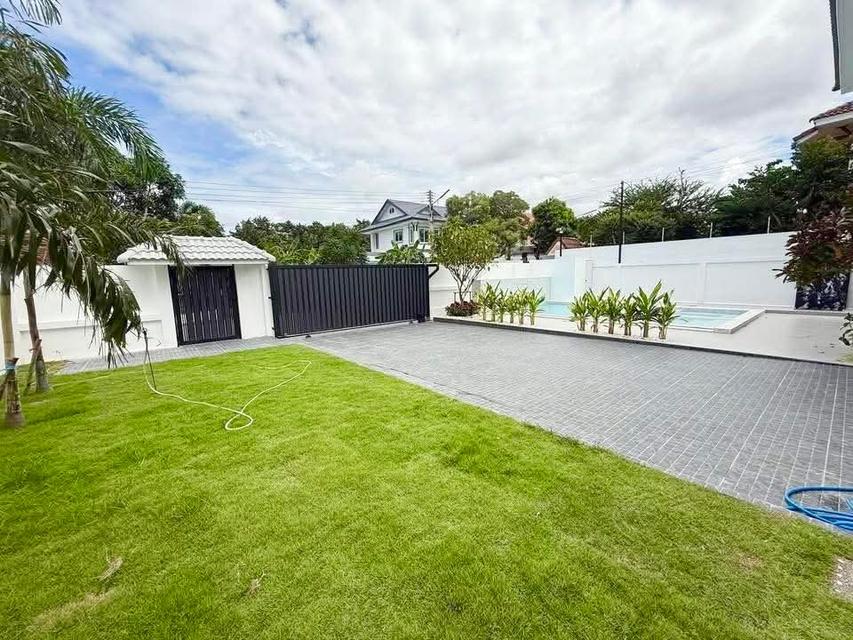 2 storry Luxury Pool villa for sale and rent 3