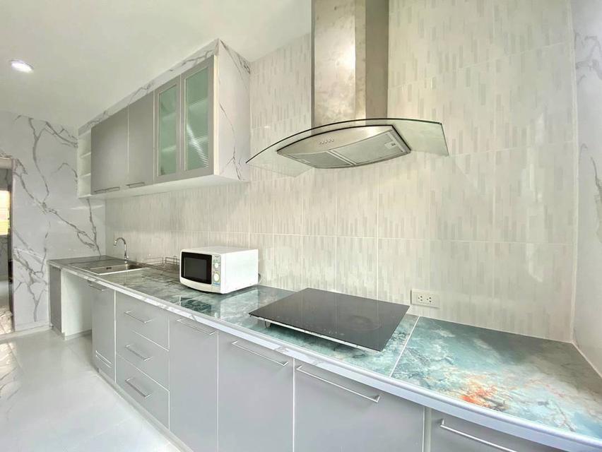 ขายบ้านเดี่ยว หมู่บ้านภัสสร เพรจทิส ลุกซ์ พัฒนาการ 44 เฟอร์นิเจอร์ครบพร้อมอยู่ (N.2014) 9