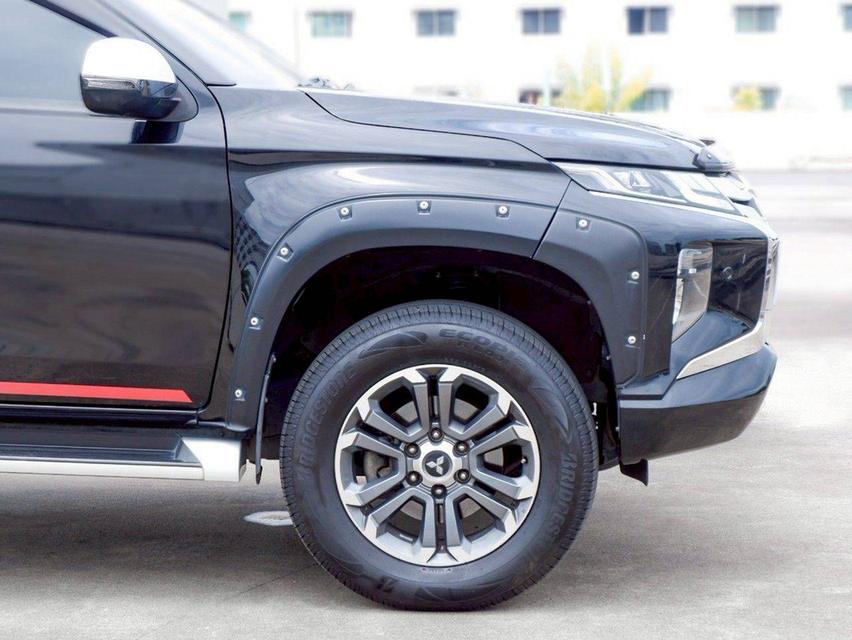 MITSUBISHI TRITON 2.4 GT PLUS PREMIUM 4WD AT สีดำ ปี 2020 6