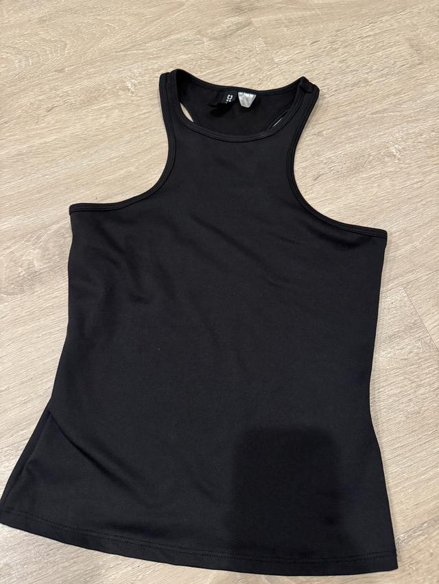 ขายเสื้อกล้าม H&M 